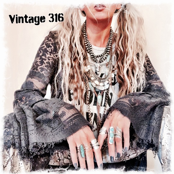 Triple Stone Turquoise Ring - Picture 5 of 8